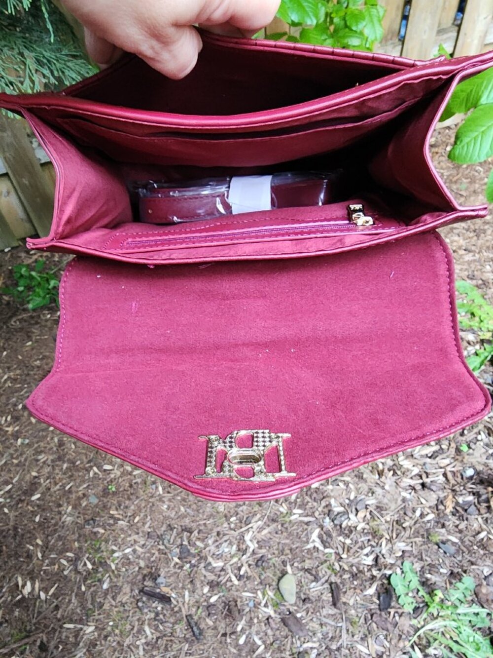*NWT* Badgley Mischka Burgandy Purse - crossbody or top handle - Picture 7 of 16